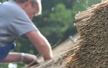 professional Hanbury Woodend thatchers